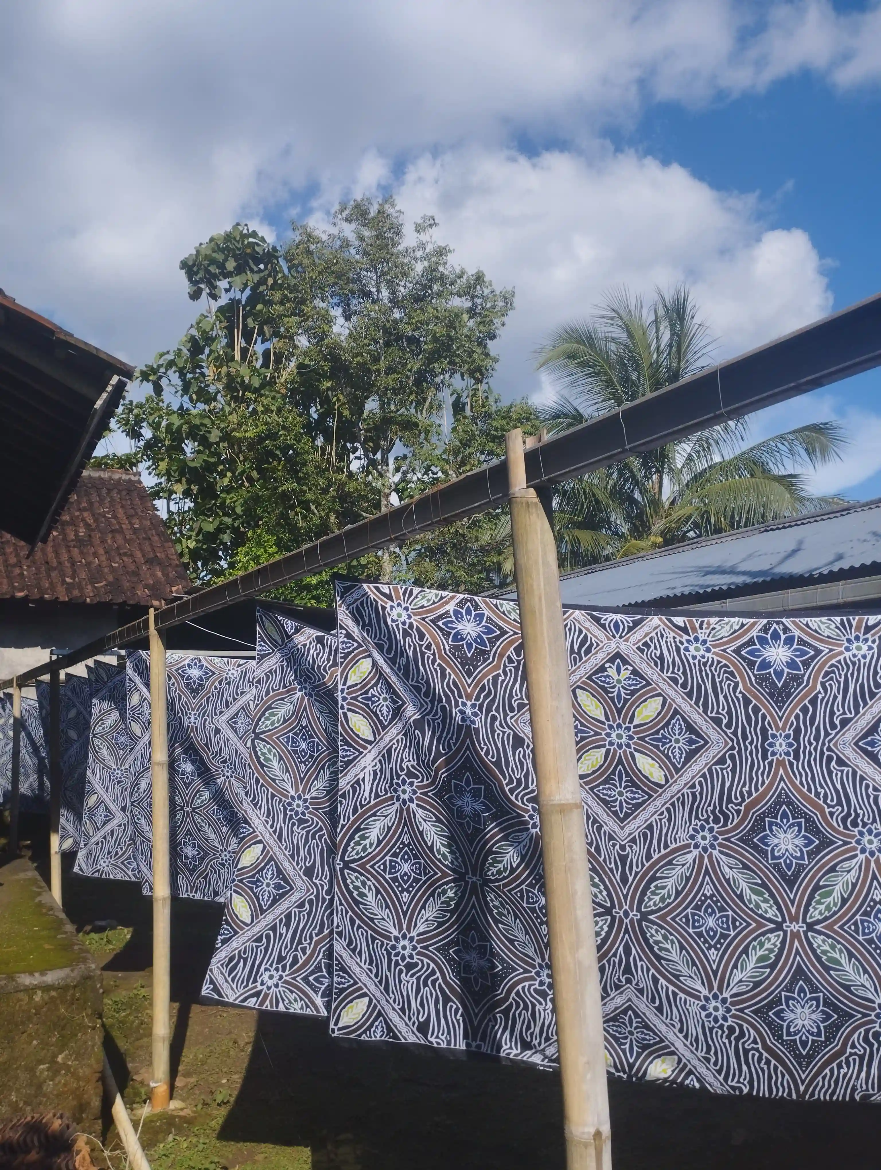 Seragam Instansi Batik Custom