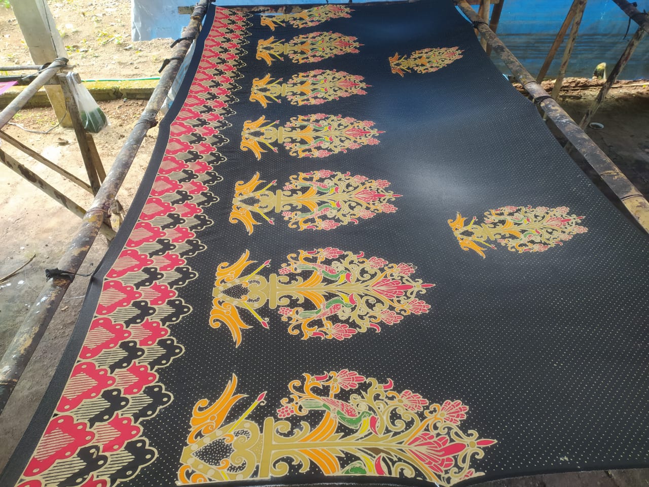 Souvenir Pernikahan Batik Custom